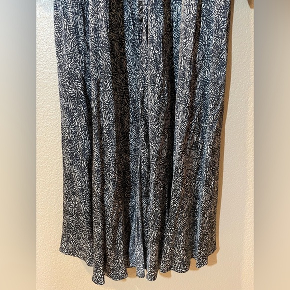 Pinko Elegant Black and White Women's Dress - Picture 2 of 10